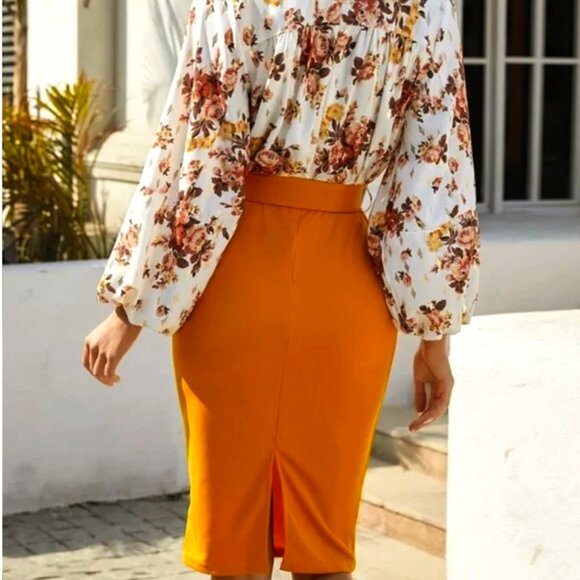 Experience elegance with our Floral Print Bishop Sleeve Split Hem Belted Combo D - Picture 2 of 3